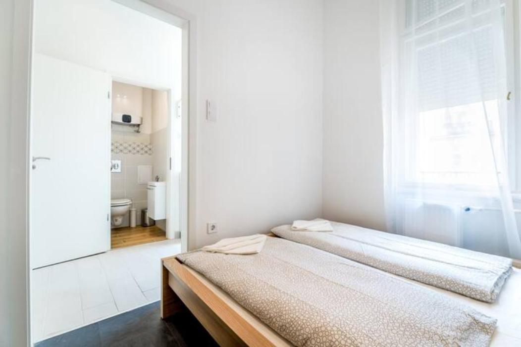 Hi-Bp Sunny Home Apartments In The Heart Of Budapest Exterior photo