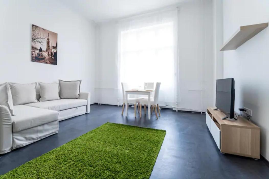Hi-Bp Sunny Home Apartments In The Heart Of Budapest Exterior photo